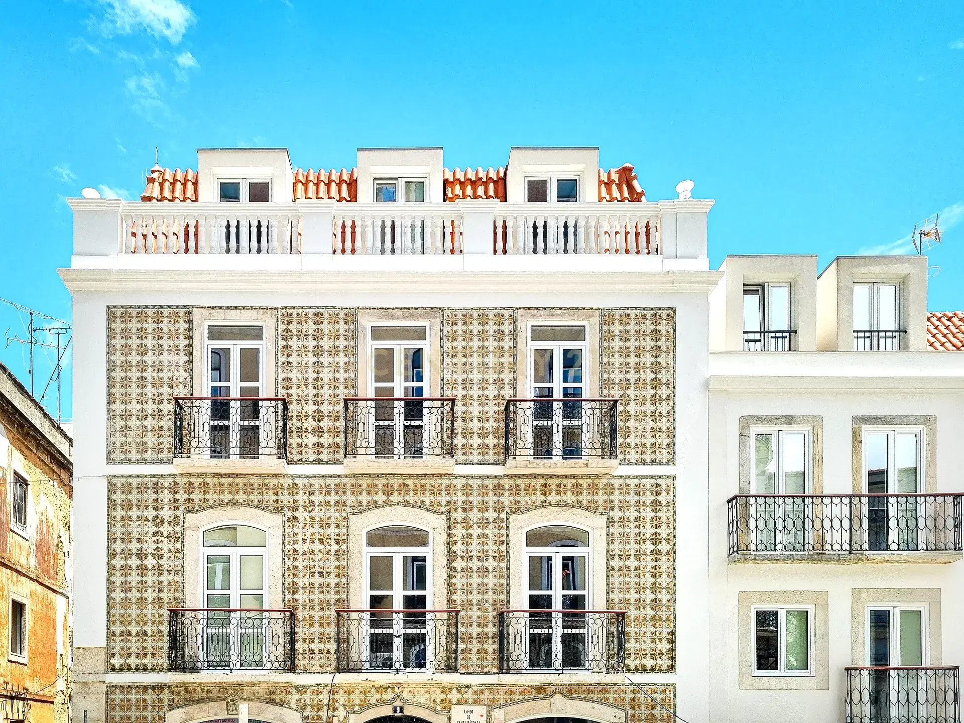 Shop with 52 sqm in Largo de Santa Bárbara, Arroios, Lisbon