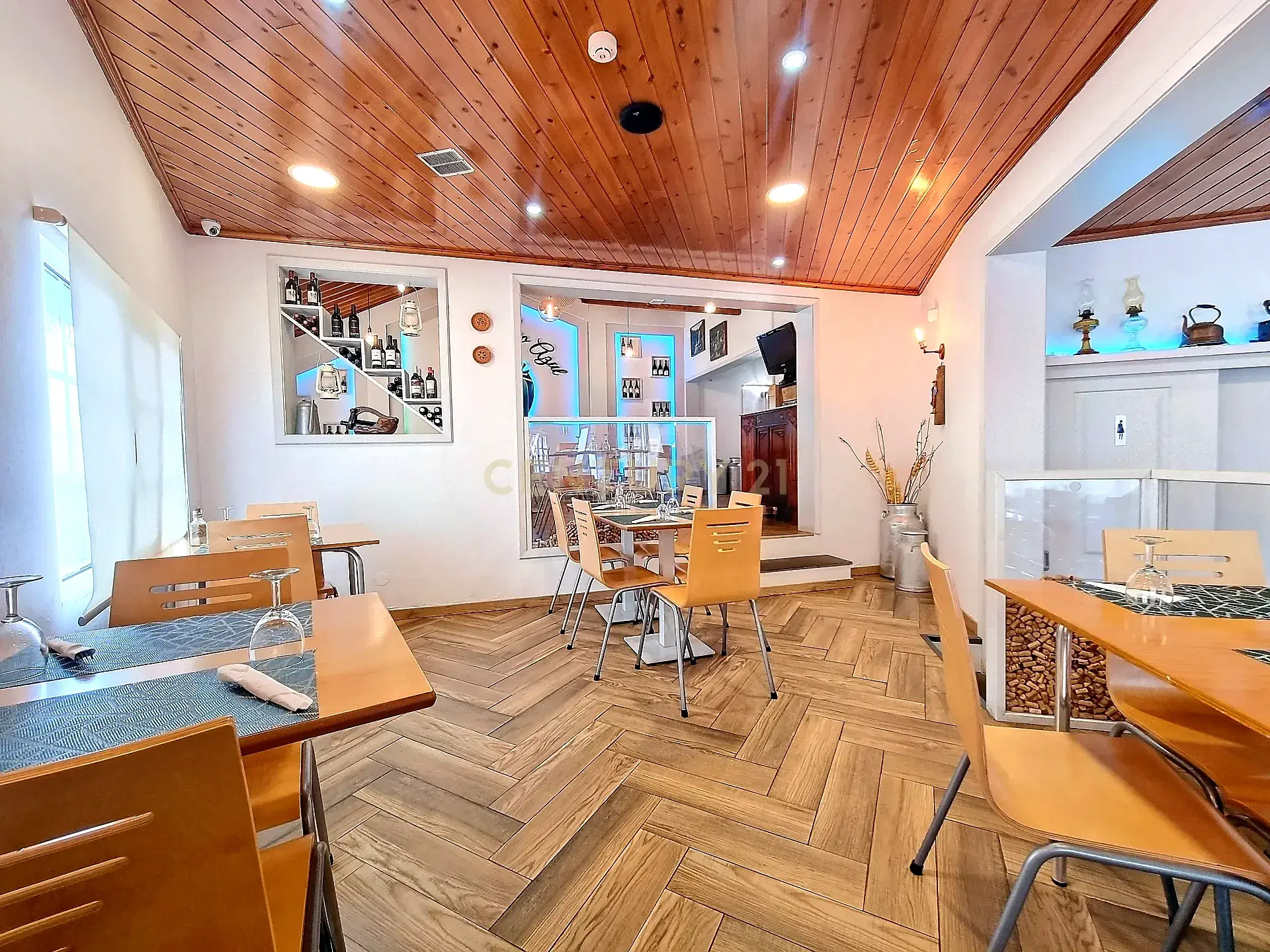 Charming Restaurant Business and Property in Achadinha, Nordeste
