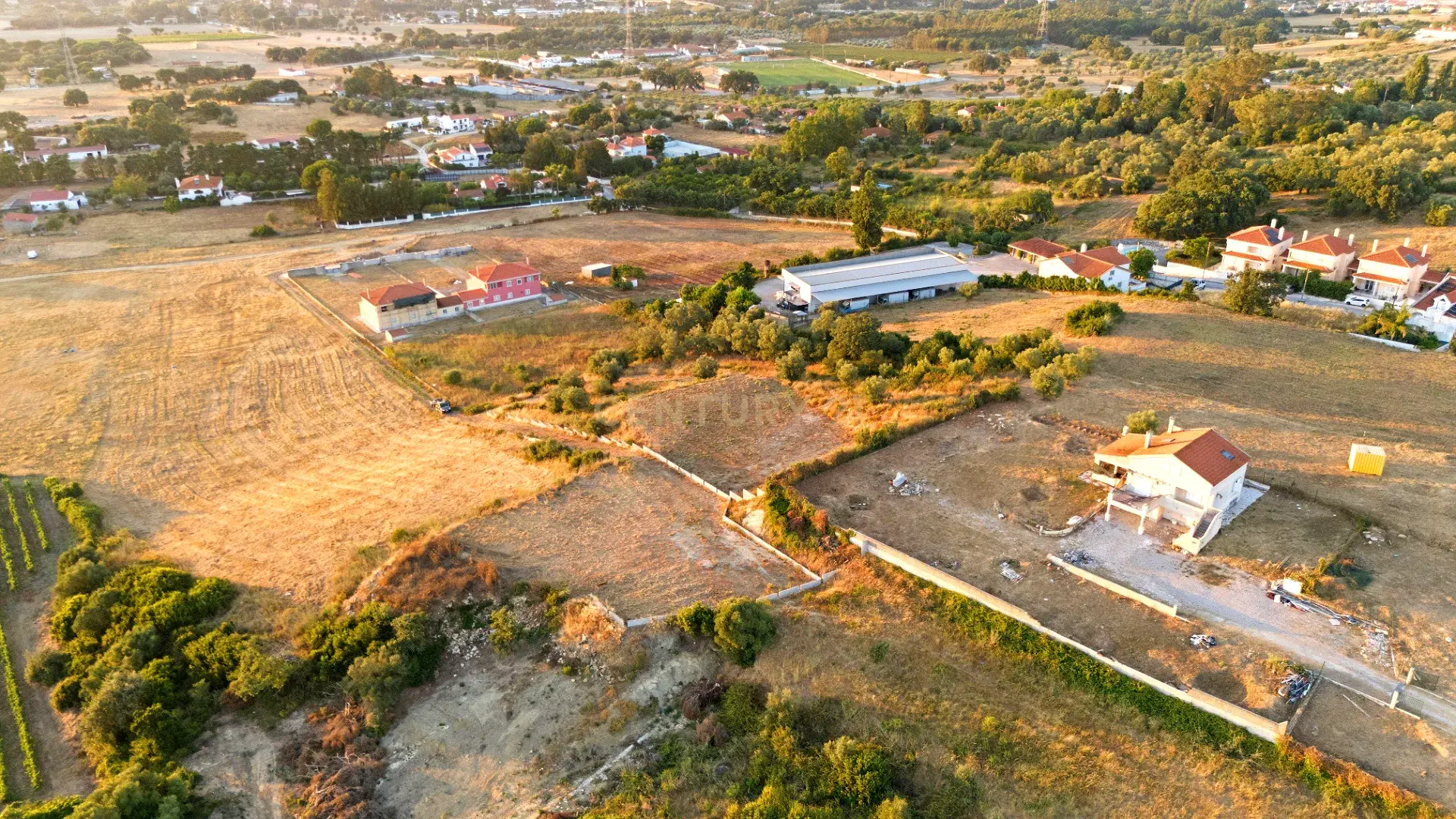 2,800 m² Urban Plot in Palmela