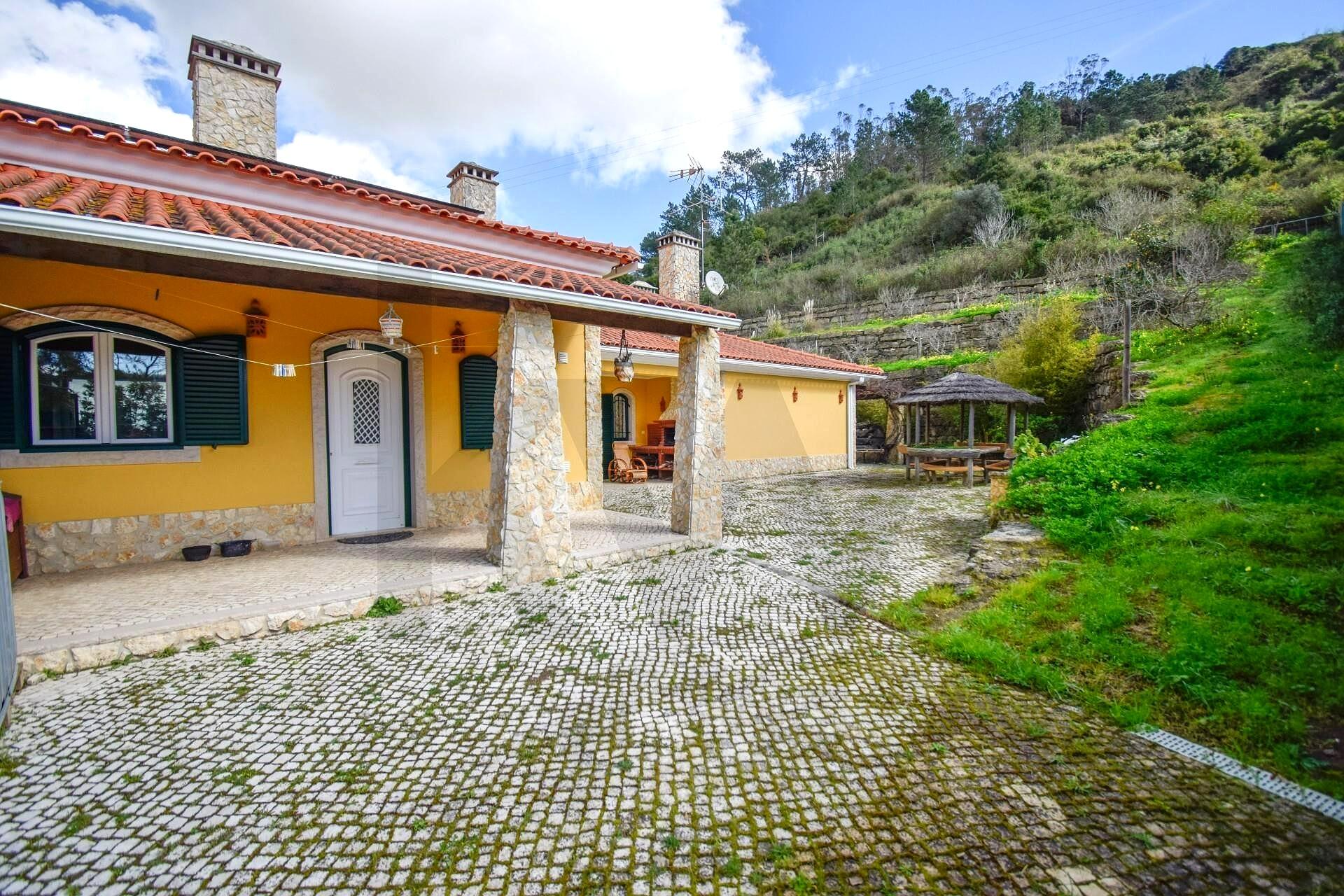 Detached House in Gozundeira, Sobral de Monte Agraço