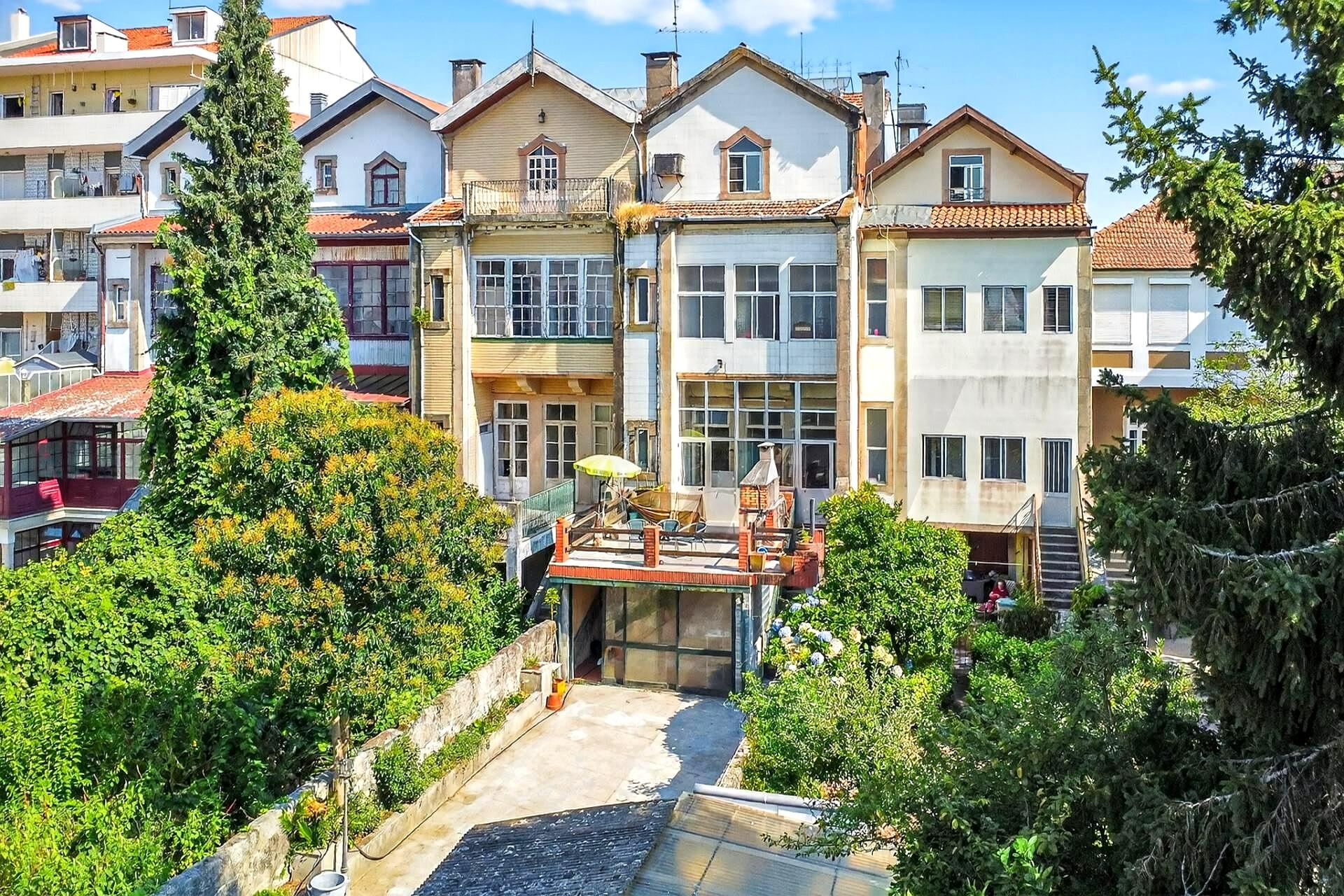 524 m² Residential Building in Paranhos, Porto