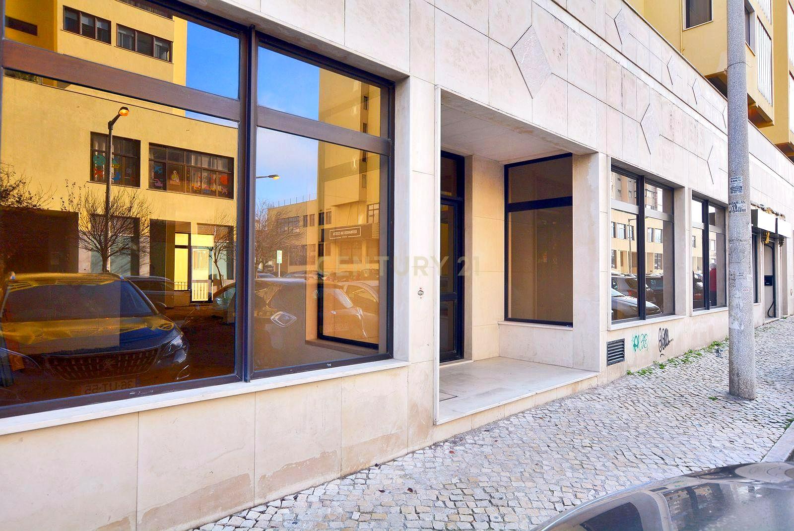 Loja Quinta do Patrimonio/Sacavem 160 m² Retail