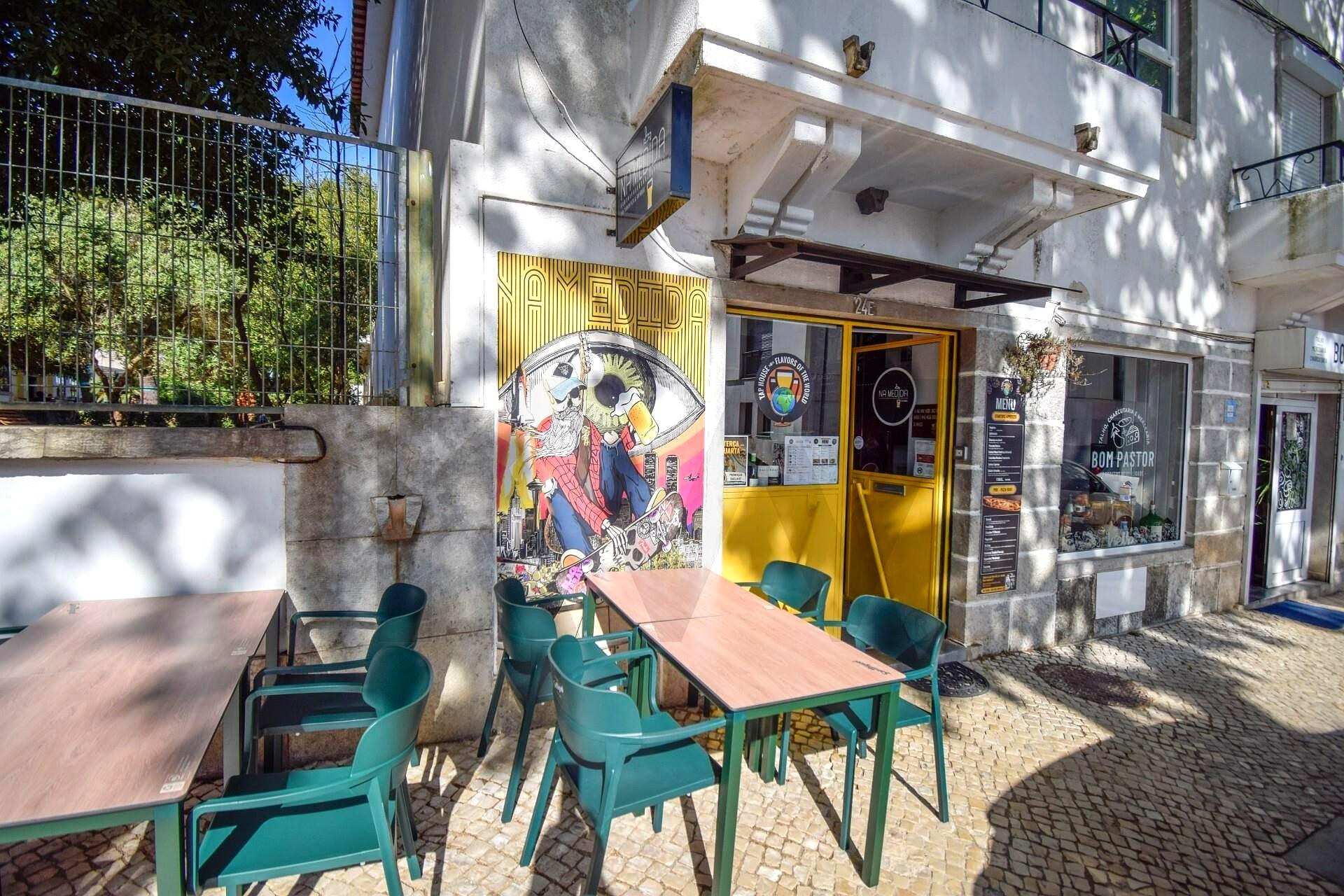 Turnkey Brewery and Bar Business Transfer in Central Cascais