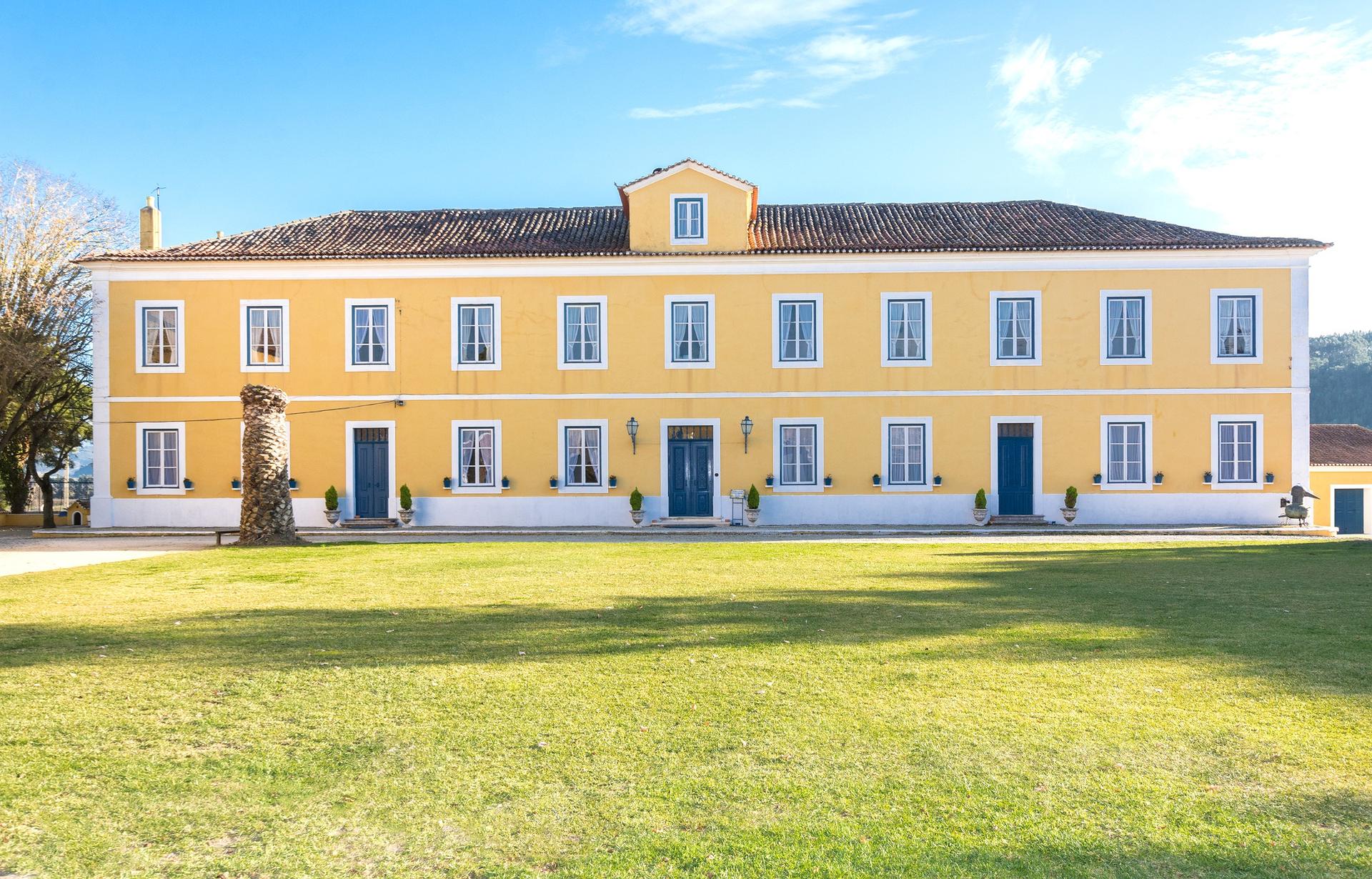 Historic estate for tourism or residential use