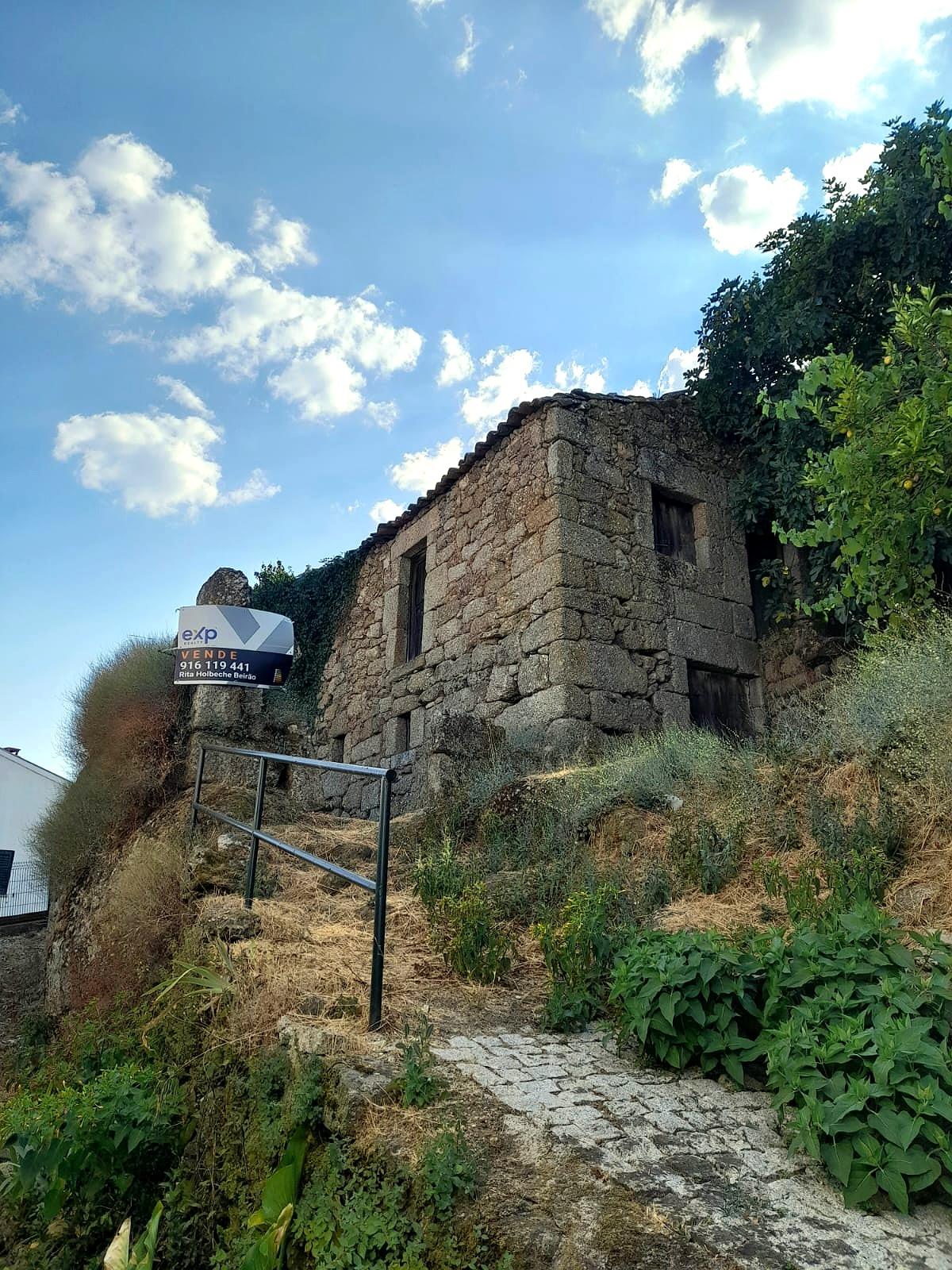 Residential House for sale in Mizarela