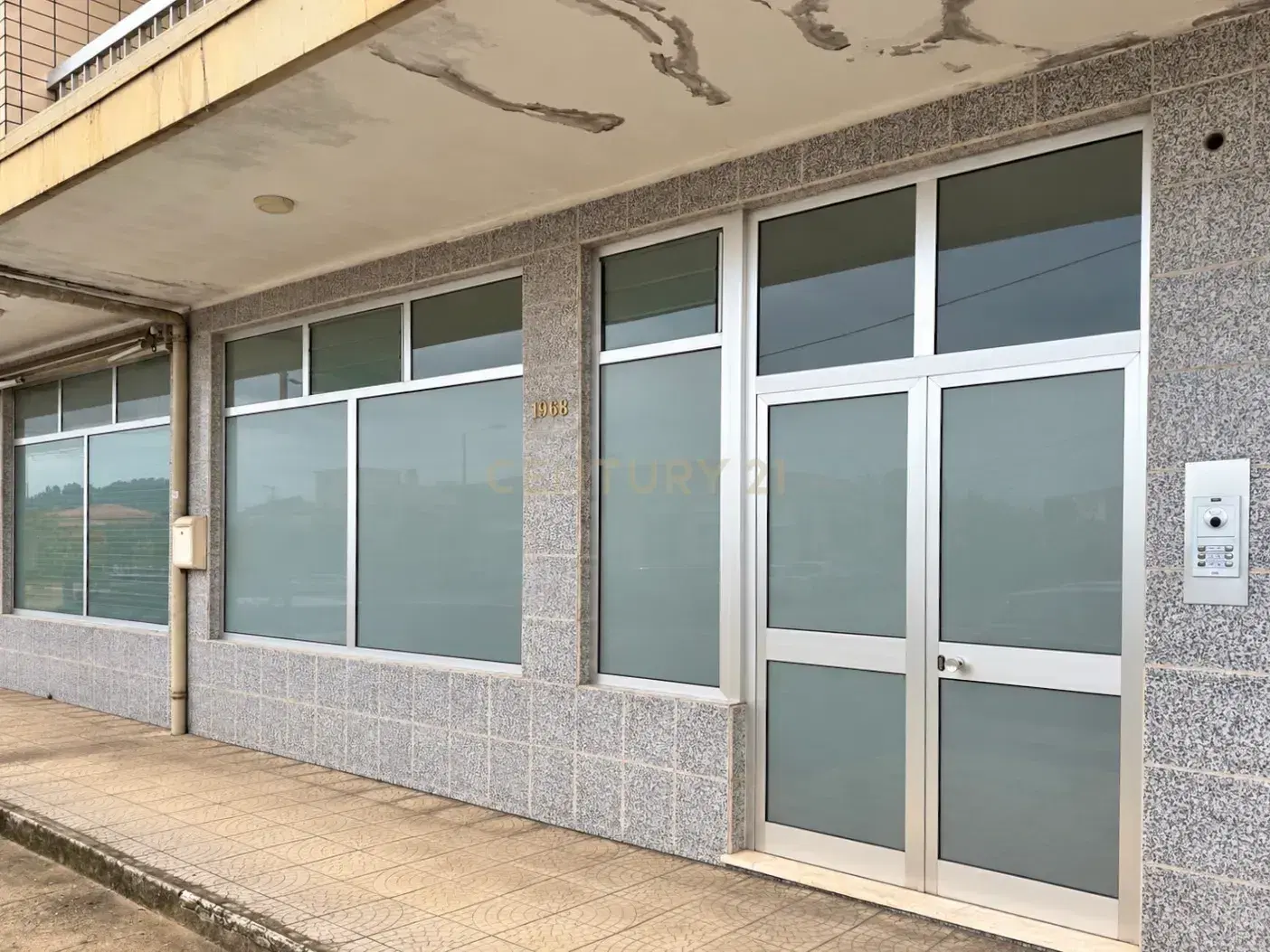 199 m² Store in S. Romão do Coronado