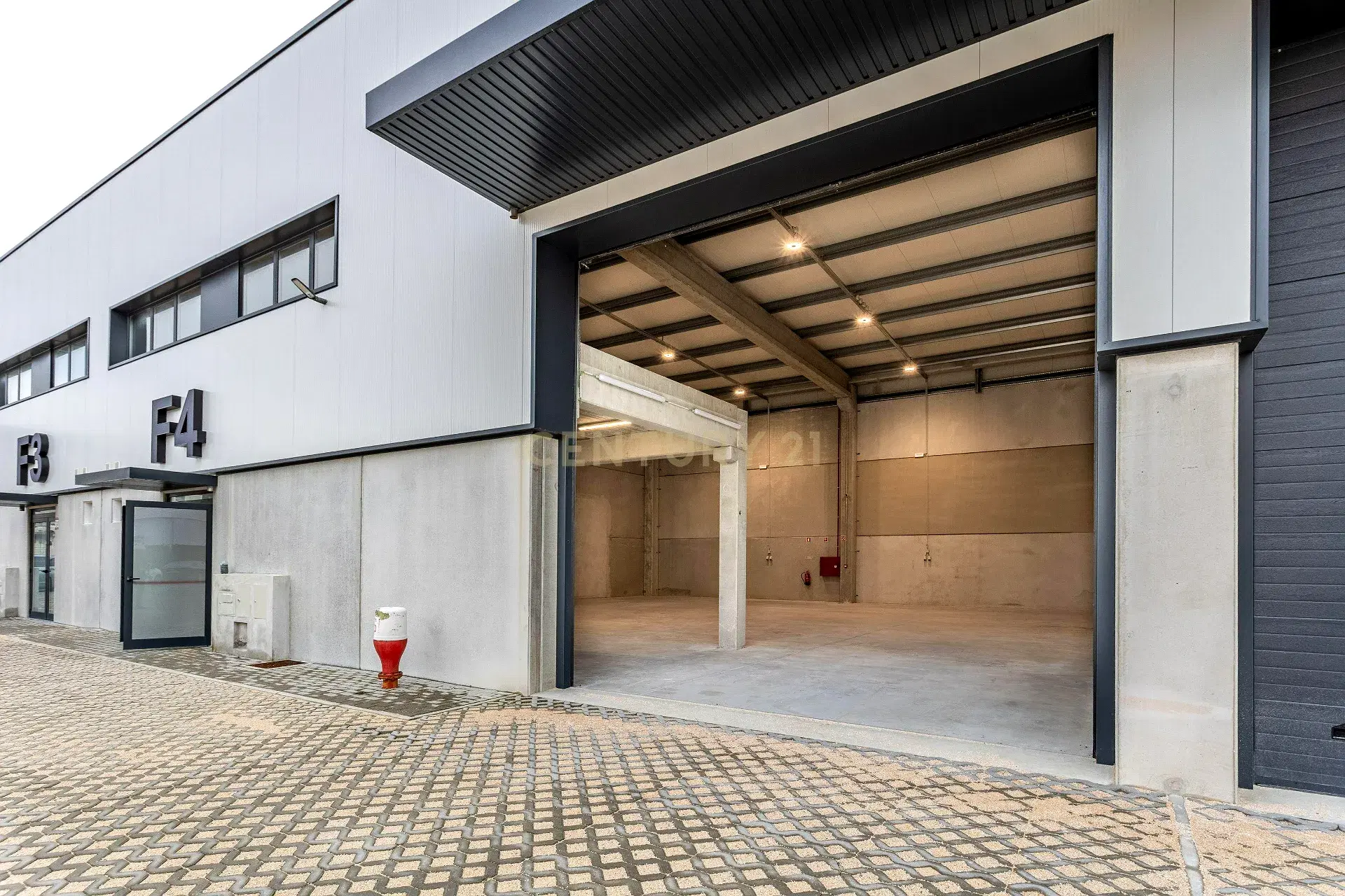 Premium Warehouse in an Industrial Park – Arruda dos Vinhos