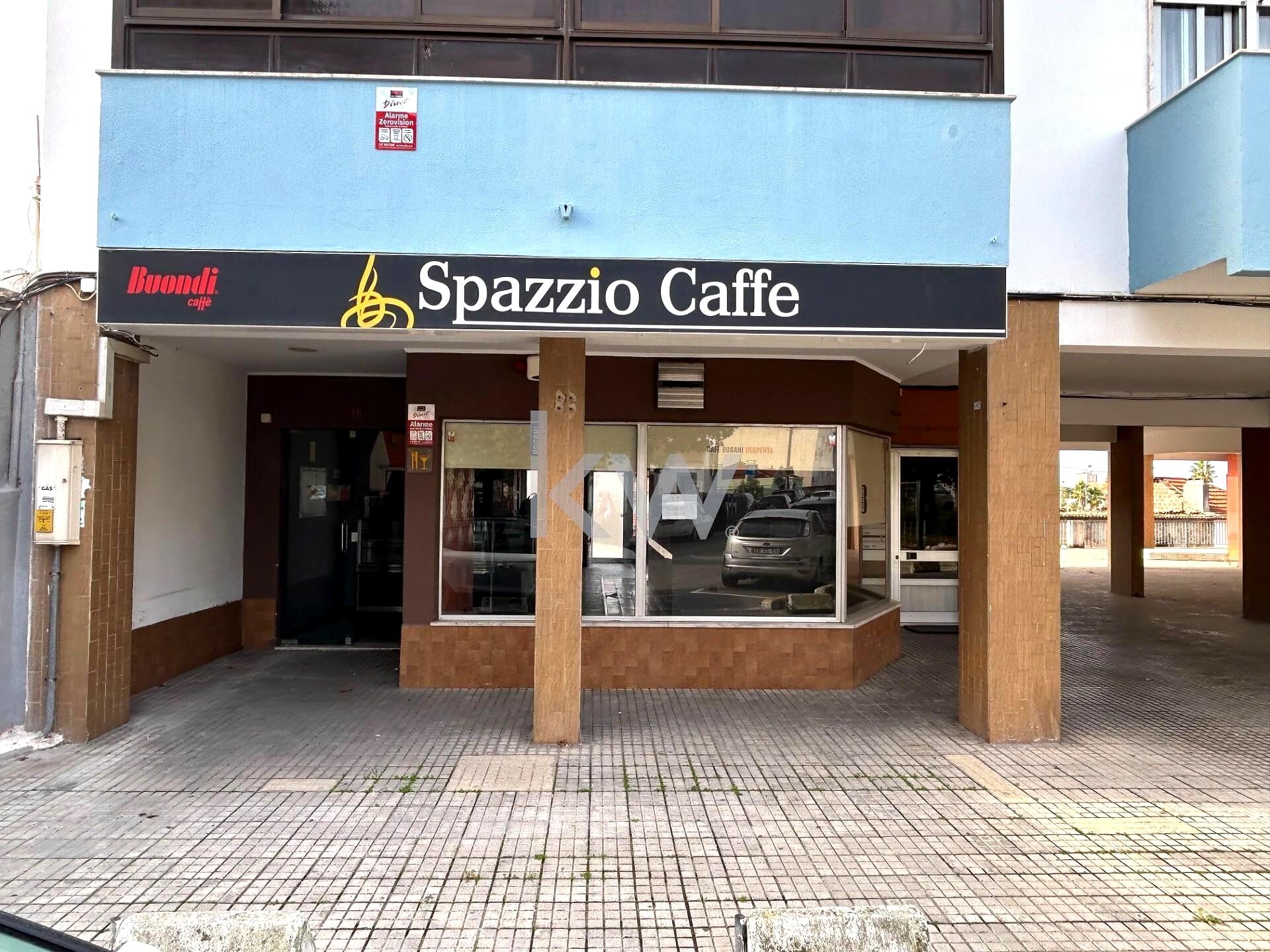 71 m² Commercial Shop for Sale in Barreiro, Lavradio