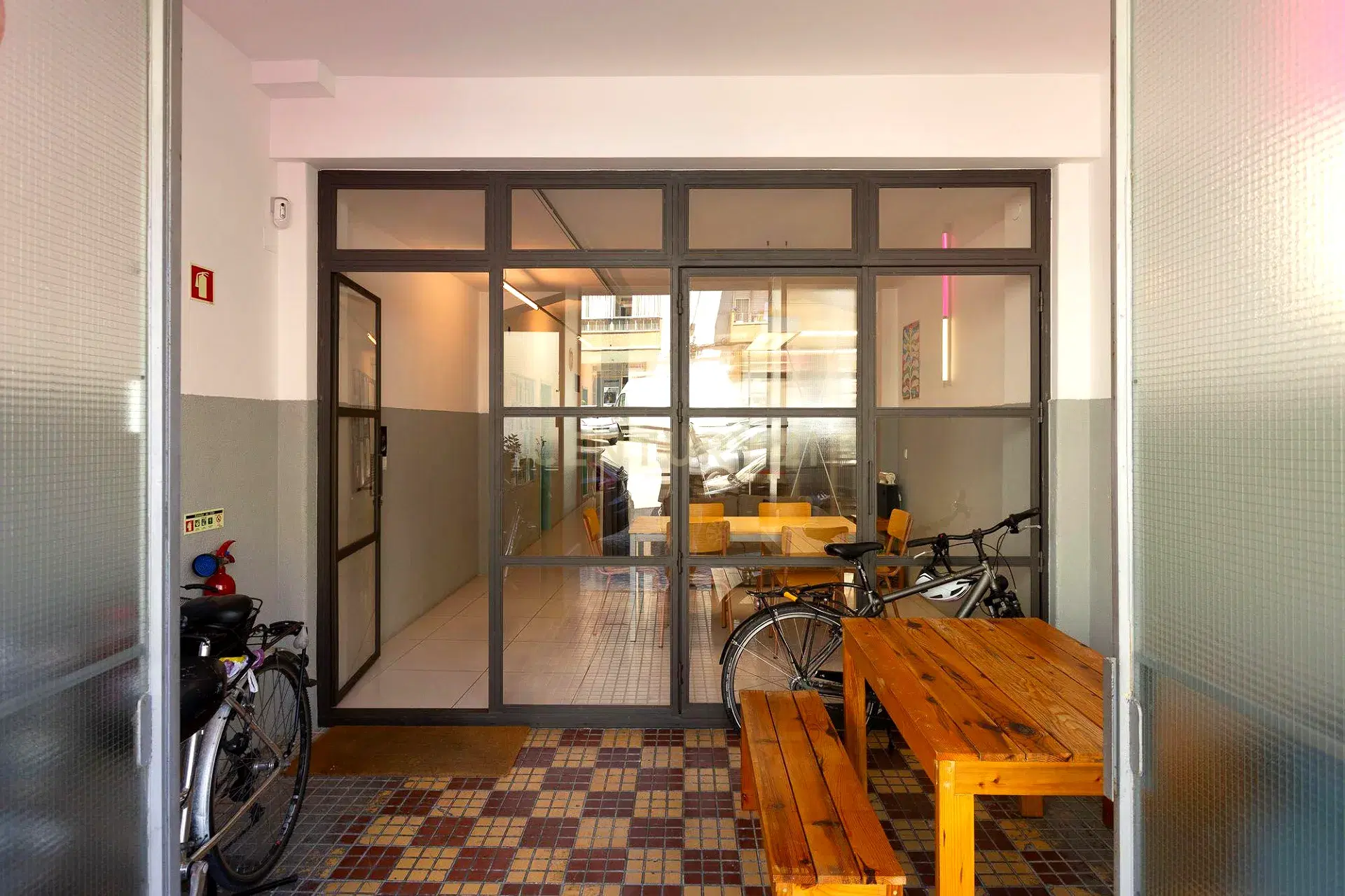 Renovated 269 m² Commercial Space in Penha de França, Lisbon